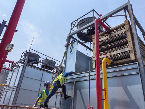 玻璃鋼冷卻塔的風(fēng)扇節(jié)省電力,玻璃鋼冷卻塔風(fēng)機(jī)