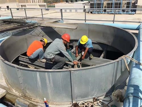 是什么原因導致橫流冷卻塔發生結垢呢？？(橫寫不直是什么原因)